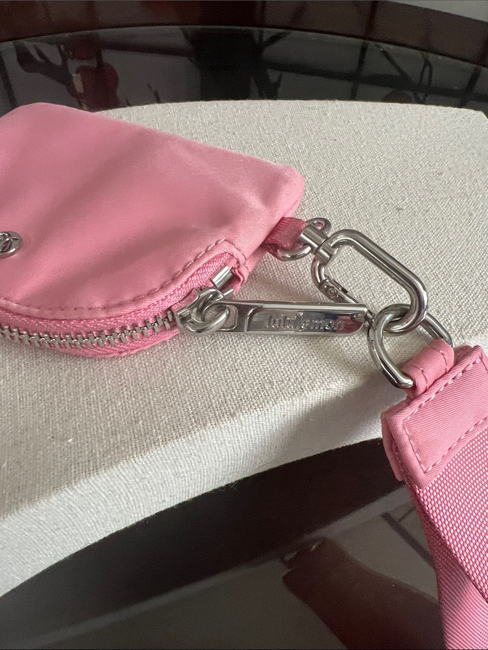 lululemon athletica Pink Detachable Card & Key Pouch with wide strap 7” drop - Picture 5 of 6